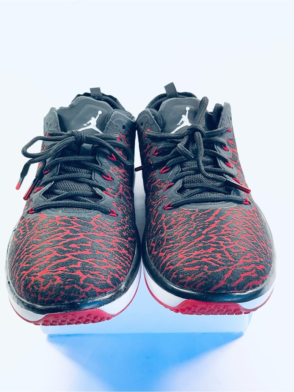 Nike Jordan Trainer Shoes #845403-00Men’s Men’s Size:12 Black Red Sneakers - Picture 3 of 15